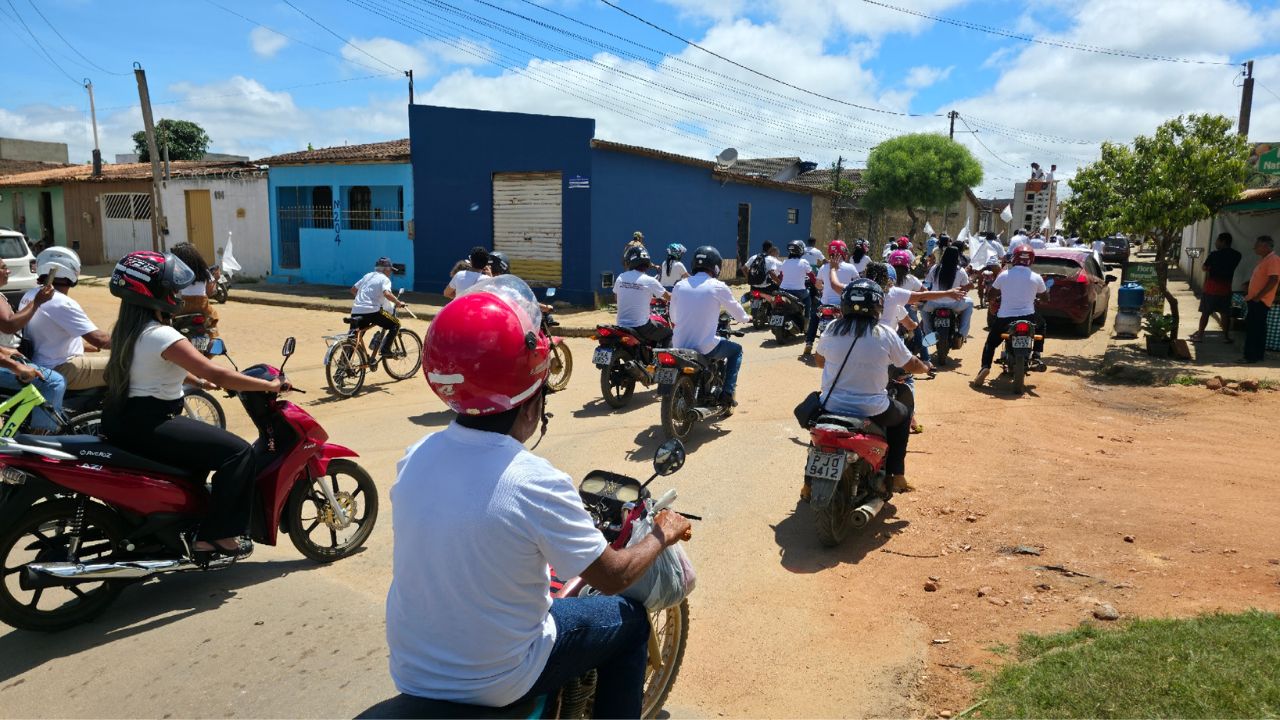 carreata da paz reuniu centenas de pessoas em Barra do Choça