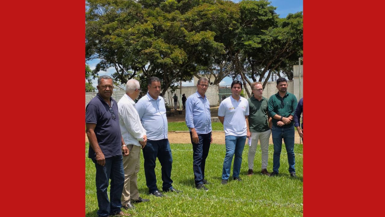 Com-ministro-Barra-do-Choca-entrega-a-Arena-Brasil-1 Com ministro, Barra do Choça entrega a Arena Brasil